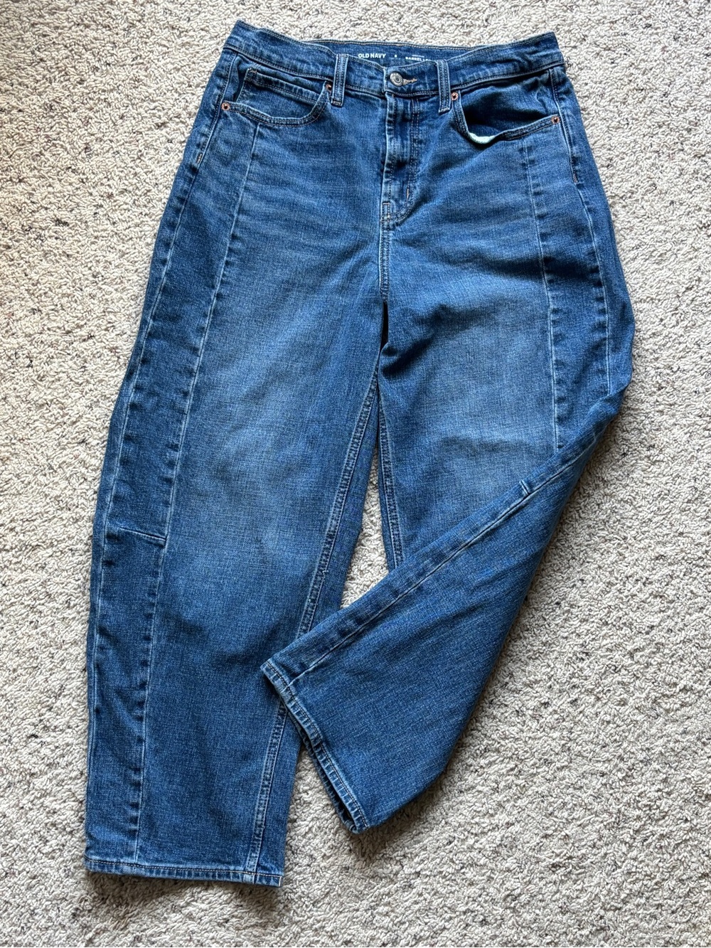 Old Navy Women's 8 Medium Wash High Rise Barrel Leg Jeans